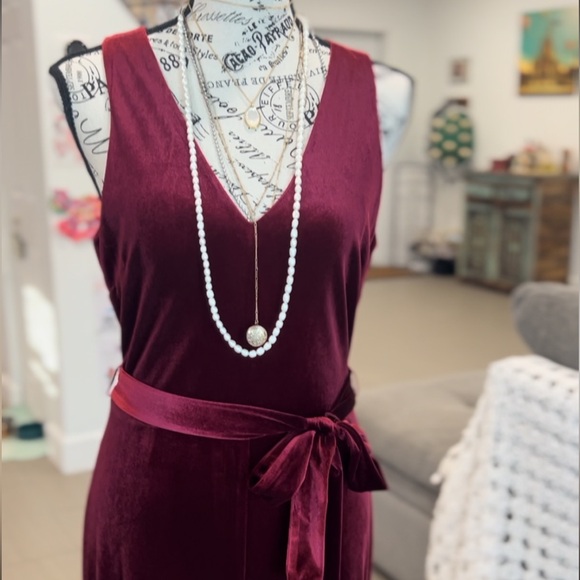 Circa 2000s Betsey Johnson Ruffled Bell Bottom Jumpsuit Size 4 - Picture 6 of 7